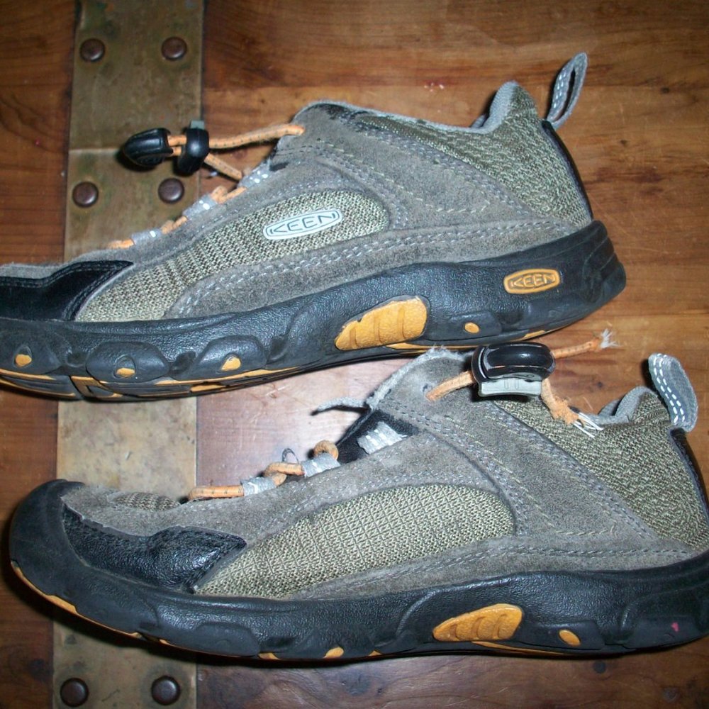 Keen Joey Size 2 - Picture 4 of 9